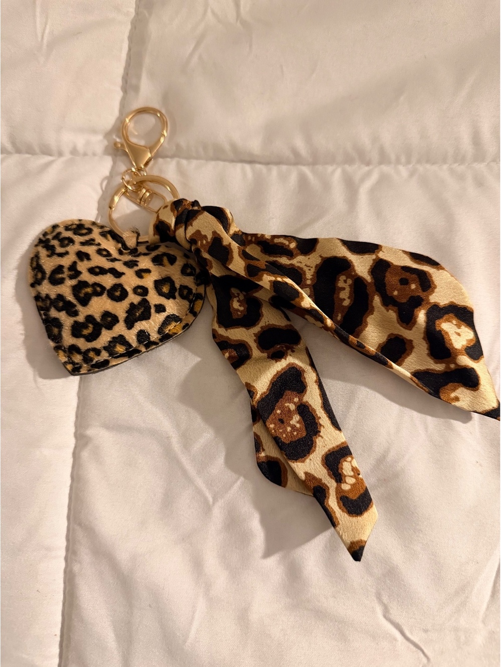 Generic Leopard Print Heart and Bow Keychain Charm